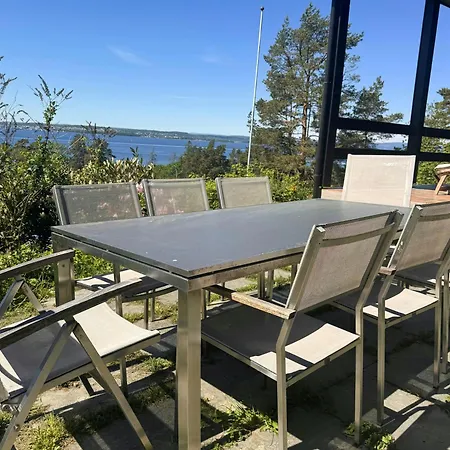 Dom wakacyjny In Jeloy Nature Reserve With Fjord View